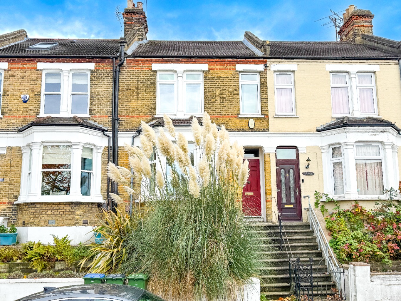 Charming Three Bedroom Mid-Terrace House with Secluded Garden in Shooters Hill