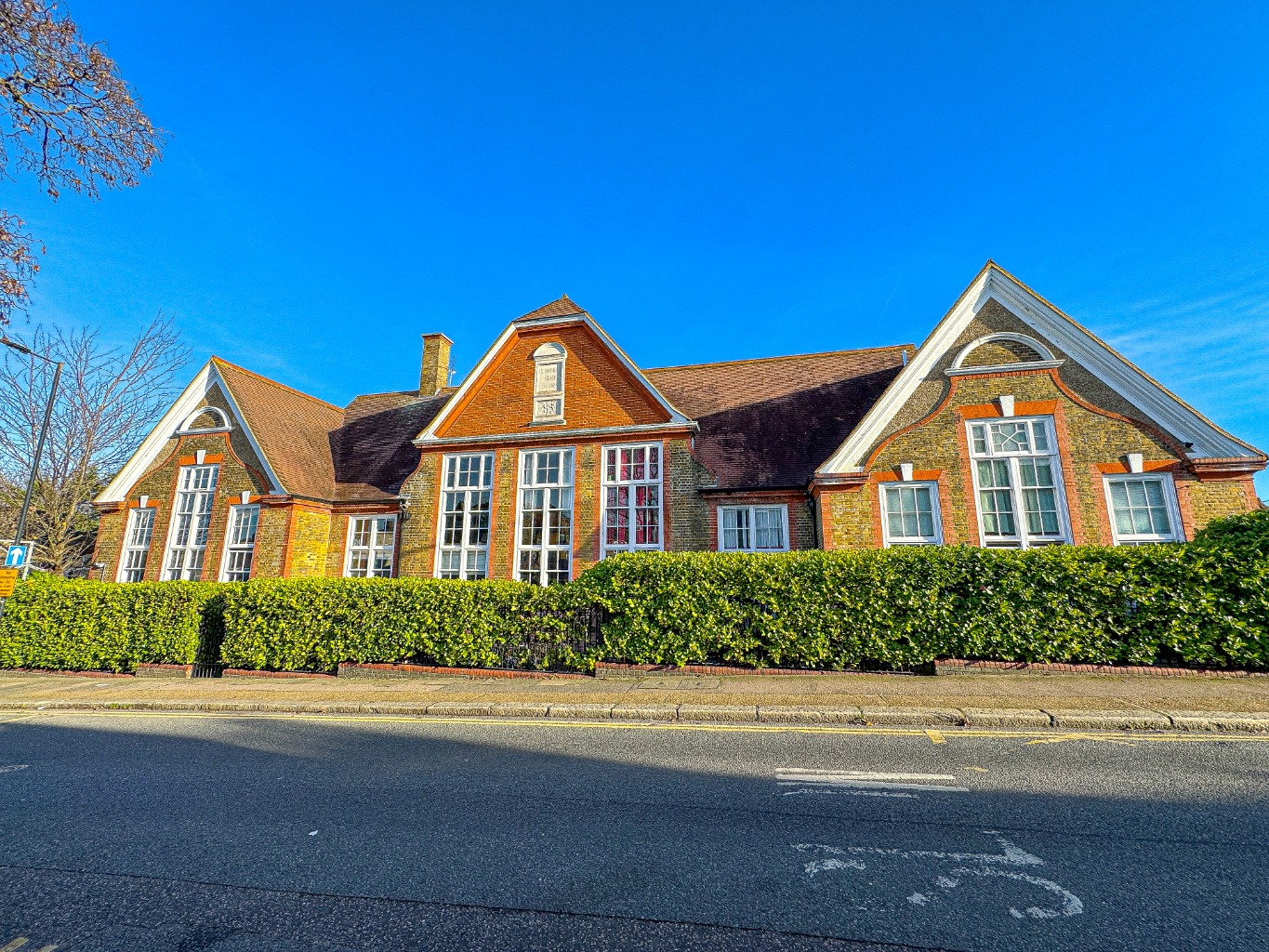 Split level, two bedroom flat in a Grade II Listed Gated development close to Woolwich town centre.