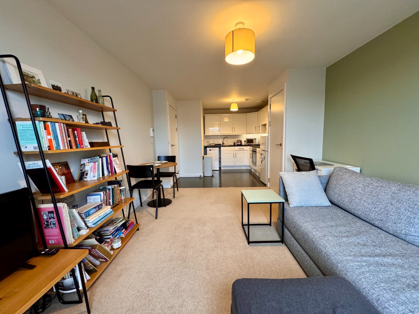 Immaculate one bedroom flat set within a gated development with Parking