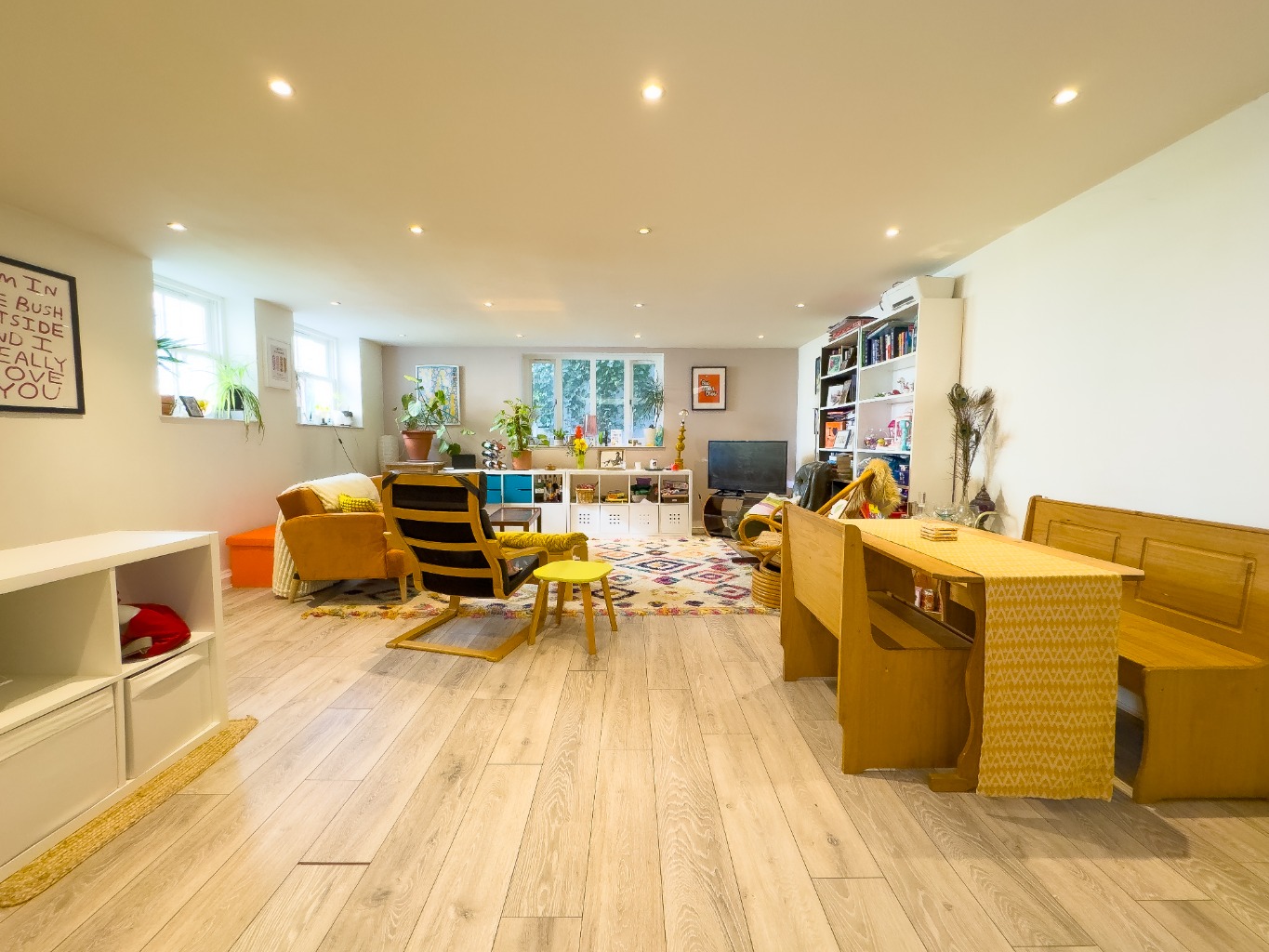 Spacious  Two Bedroom Maisonette with Parking and Patio in Woolwich Town Centre