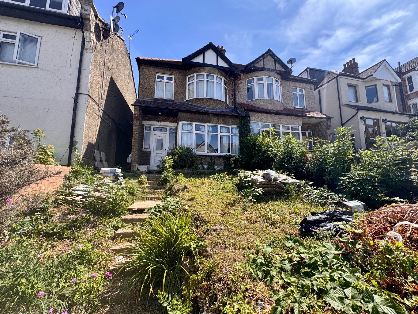 LARGE 1930'S SEMI-DETACHED HOUSE IN SHOOTERS HILL, OFFERED CHAIN FREE