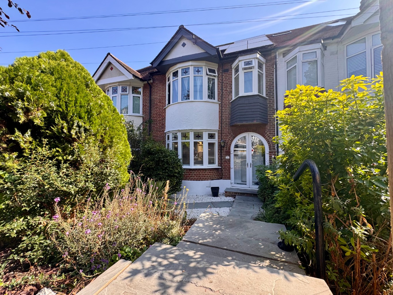 Immaculate 3 Bed Terraced Home in the highly sought after Cheriton Drive