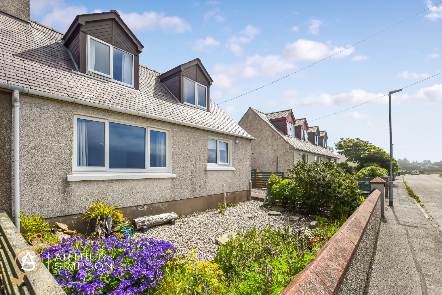 18 Voeside, Bressay, Shetland, ZE2 9EN