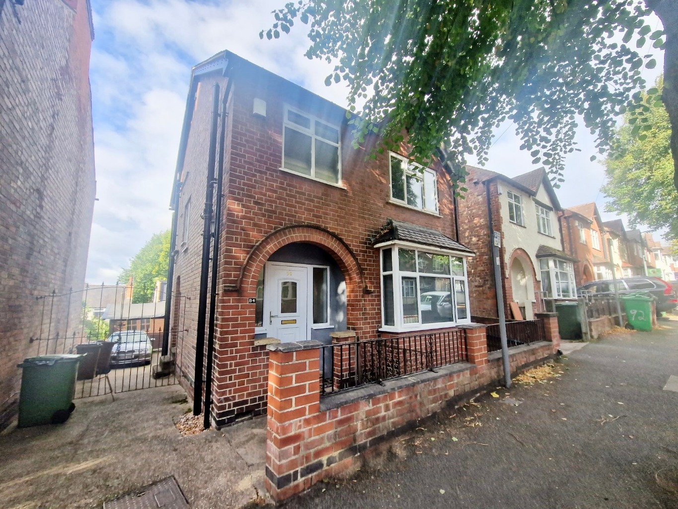 Investment opportunity - Spacious 5 bedroom HMO for sale in a sought after location