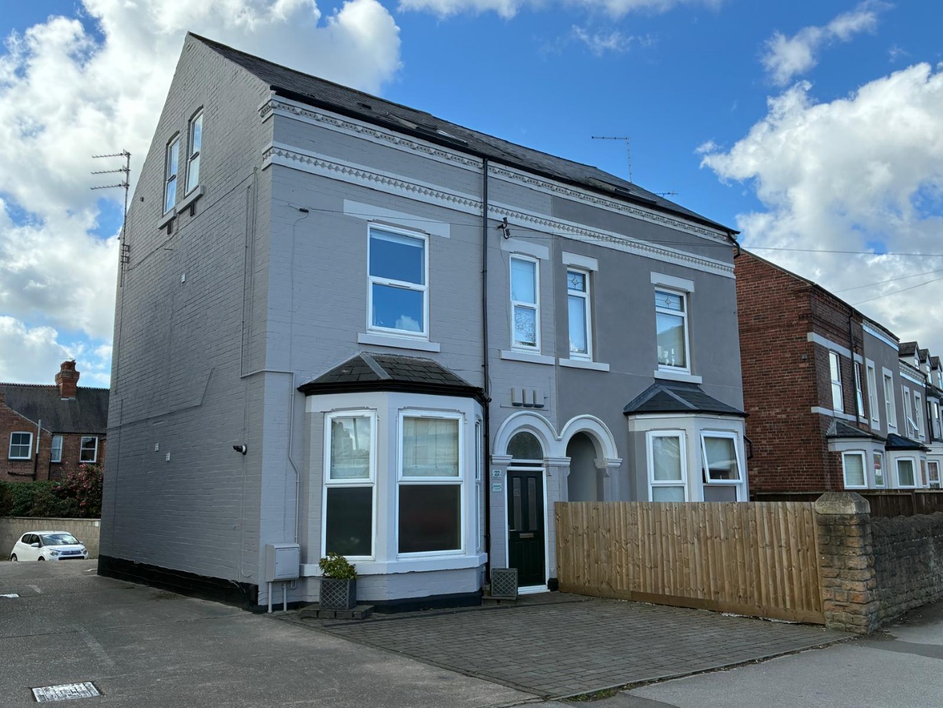 Freehold Investment Opportunity – Freehold Block of 3 Apartments in West Bridgford