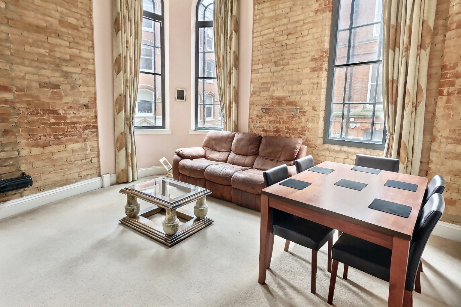 Spacious one bedroom apartment in Nottingham's Historic Lace Market