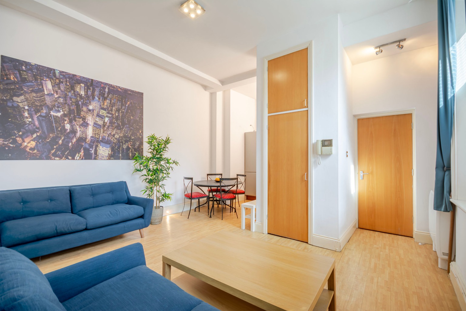 First floor Studio apartment located in Nottingham's historic Lace Market