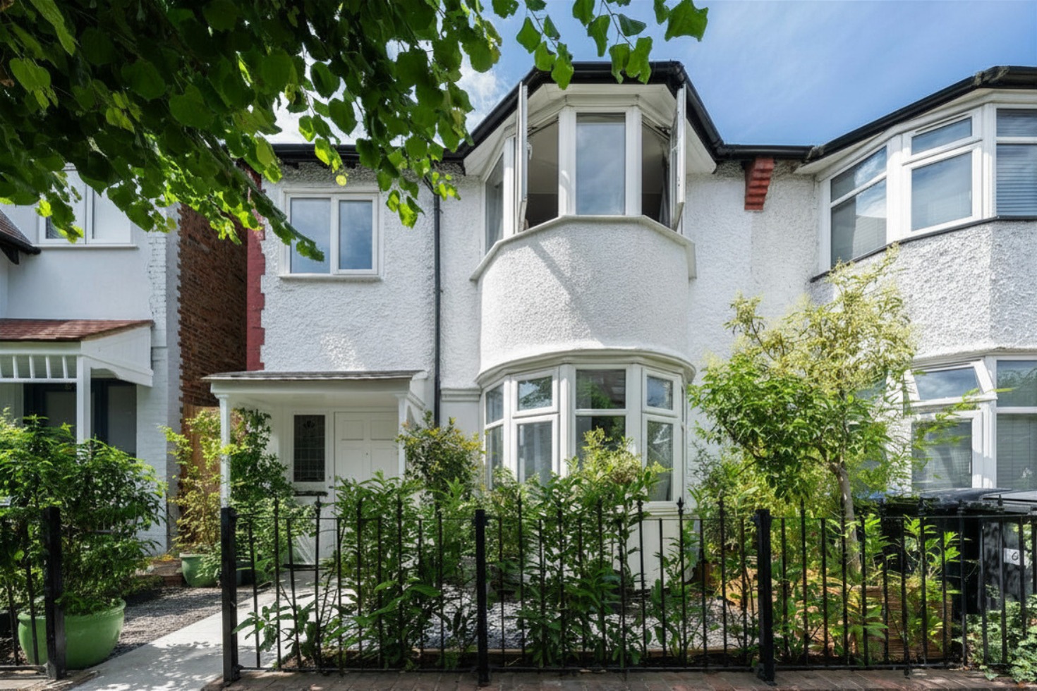 Exclusive listing Spacious 5-Bedroom Semi-Detached Family Home Over 3 Floors with West-Facing Garden
