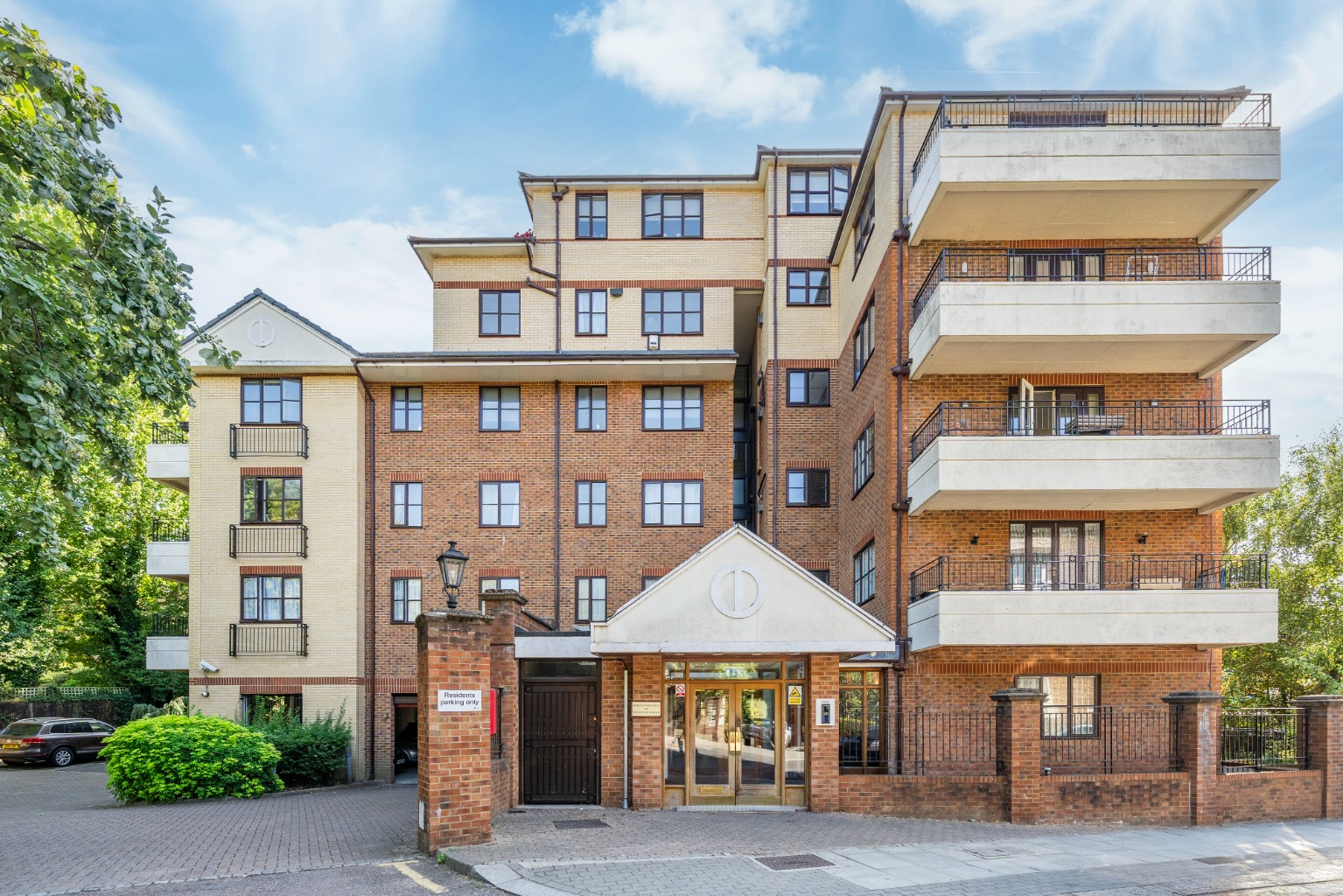 Spacious Three-Bedroom, Two-Bathroom Apartment with Balcony and Allocated Parking in NW3