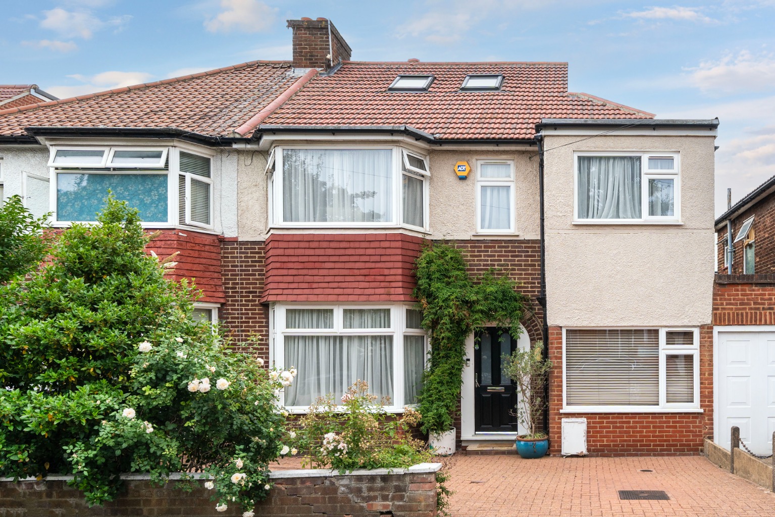 Spacious Five Bedroom Semi-Detached House with Three Bathrooms and Off-Street Parking