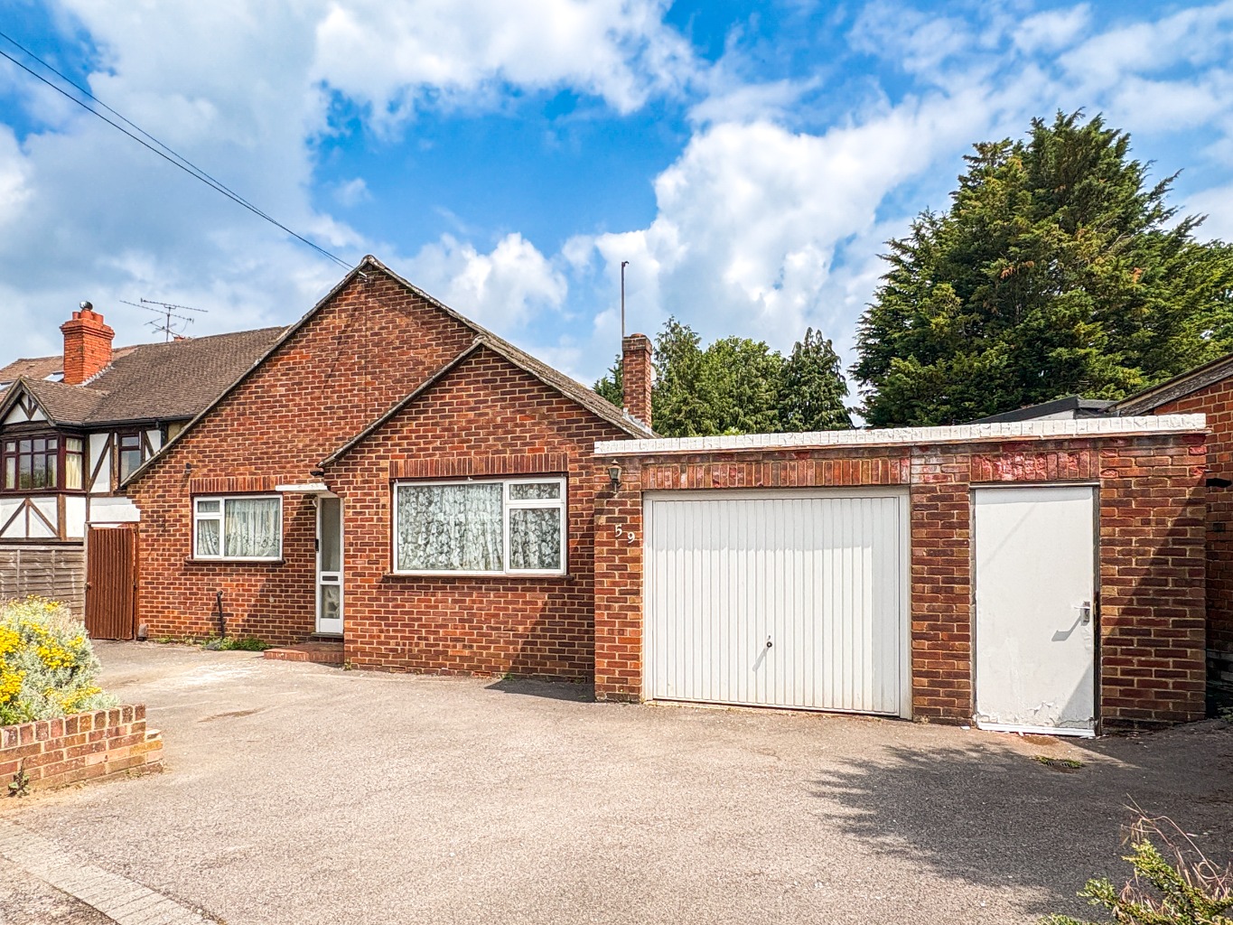 3 Bedroom detached bungalow. Popular non-estate location, nr Palmer Park, Scope to extend up (STPP)