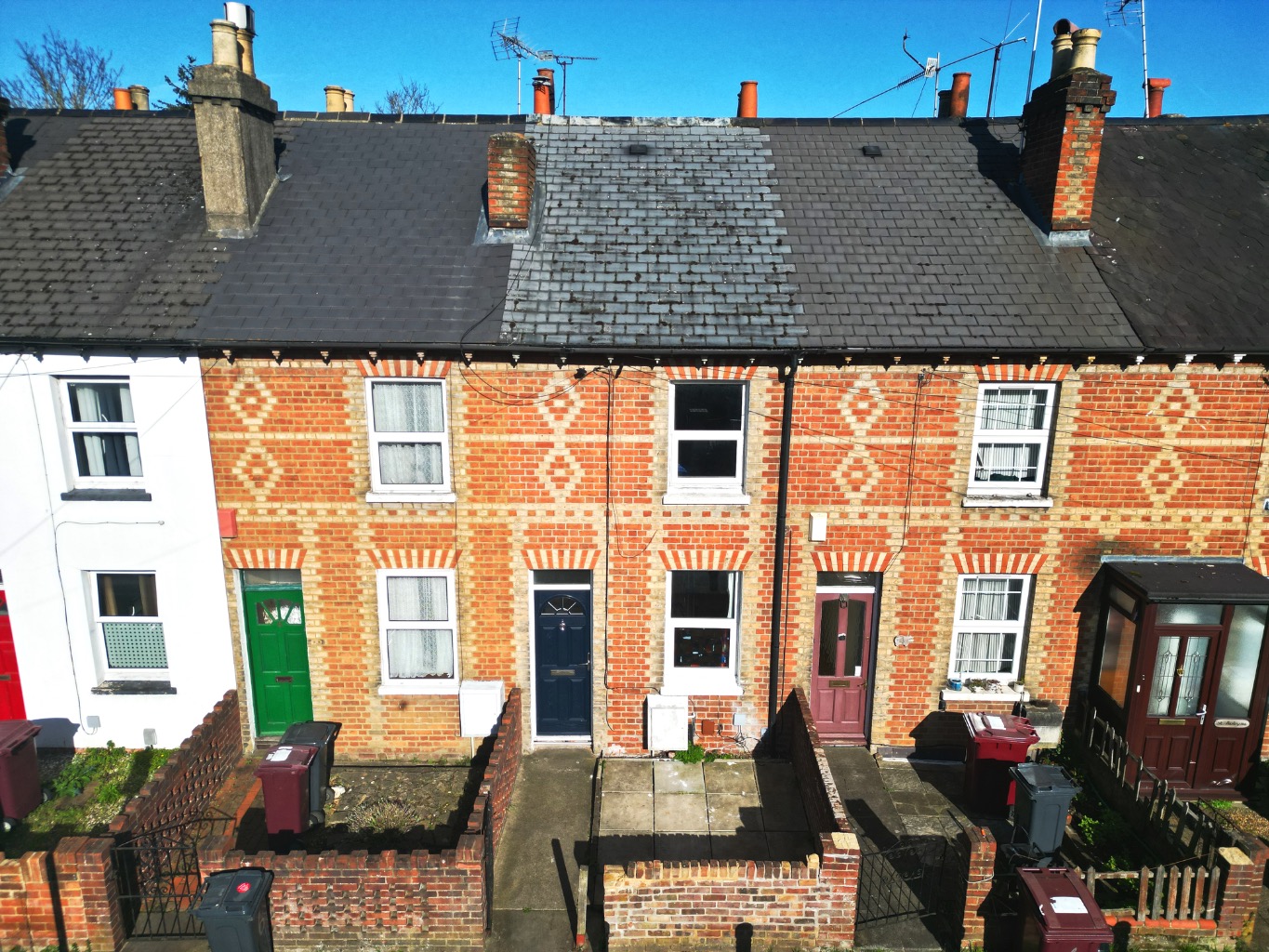 Versatile 2 Bed Victorian, Upstairs Bathroom, No Onward Chain, 1.2m to Reading Station