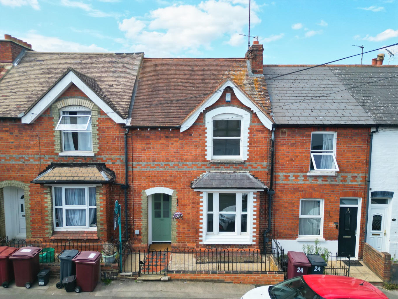 REFURBISHED - 3 Bedroom, 2 Bathroom Versatile Victorian Home, Garage,  No Chain