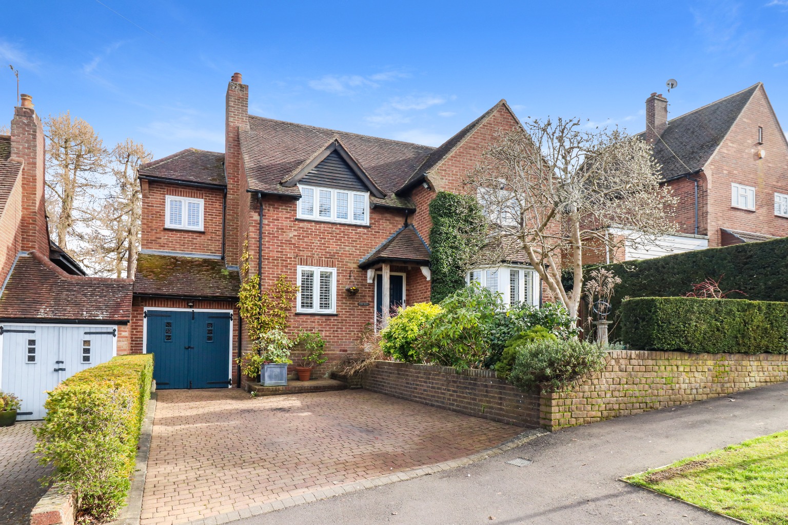 A characterful and versatile family home in a peaceful yet walkable Berkhamsted setting