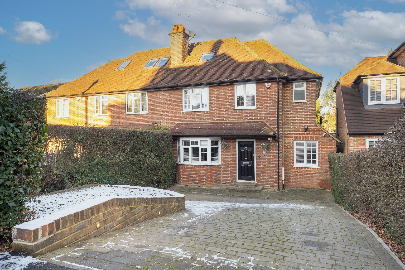 A beautifully presented family home, offering over 2,100 sqft **Viewings from Saturday 24th Jan.**