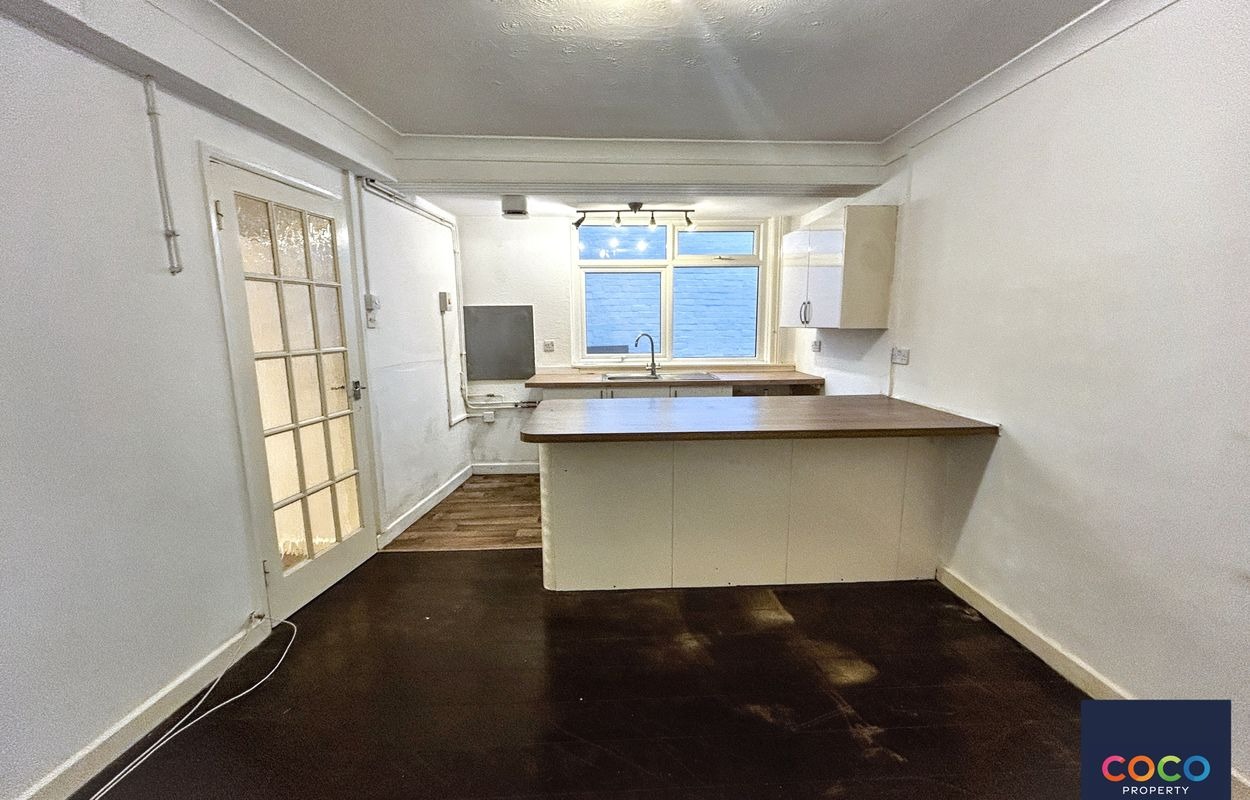 Modern Two Double Bedroom Ground Floor Flat, Old Swan, Weymouth Property image 7
