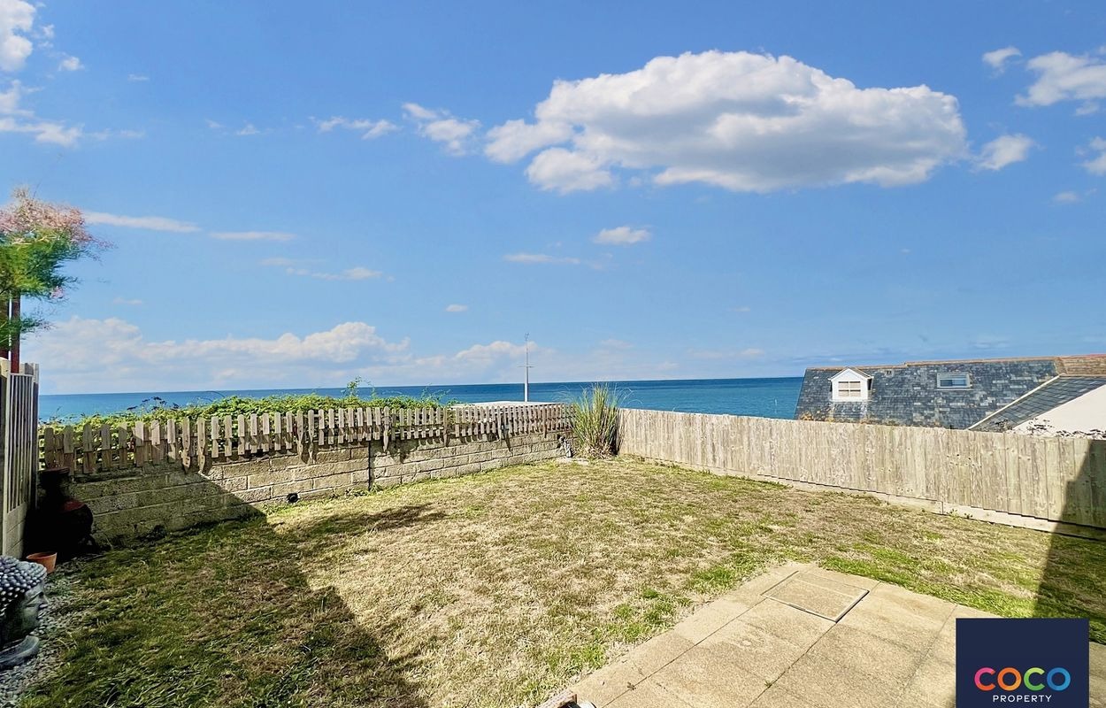 Stunning 3 Bed House to Let in Portland with Sea Views & Balcony Property image 4