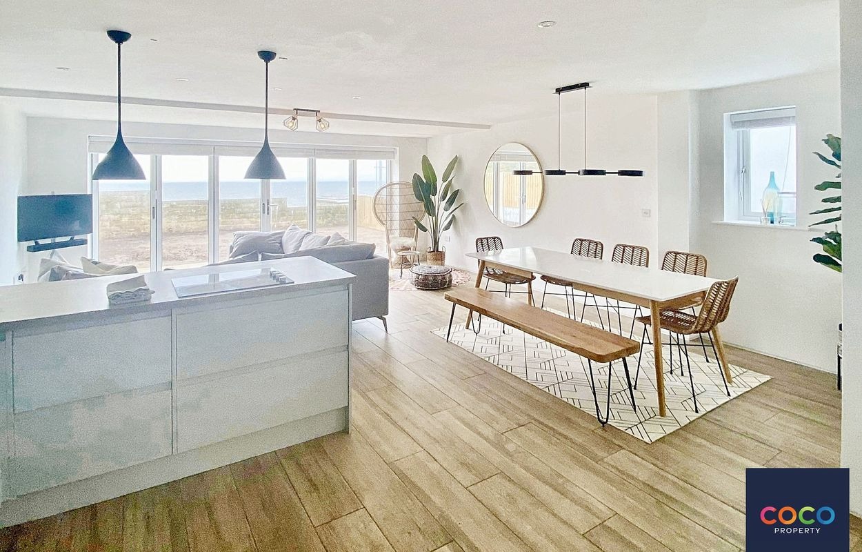 Stunning 3 Bed House to Let in Portland with Sea Views & Balcony Property image 7