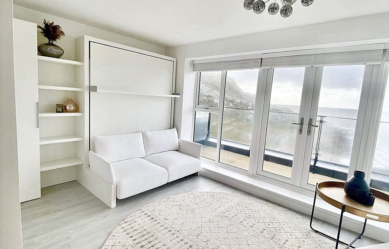 Stunning 3 Bed House to Let in Portland with Sea Views & Balcony Property image 9