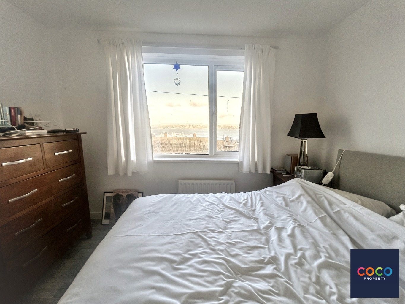 Stunning 3-Bed House to Let in Portland with Panoramic Sea Views Property image 3