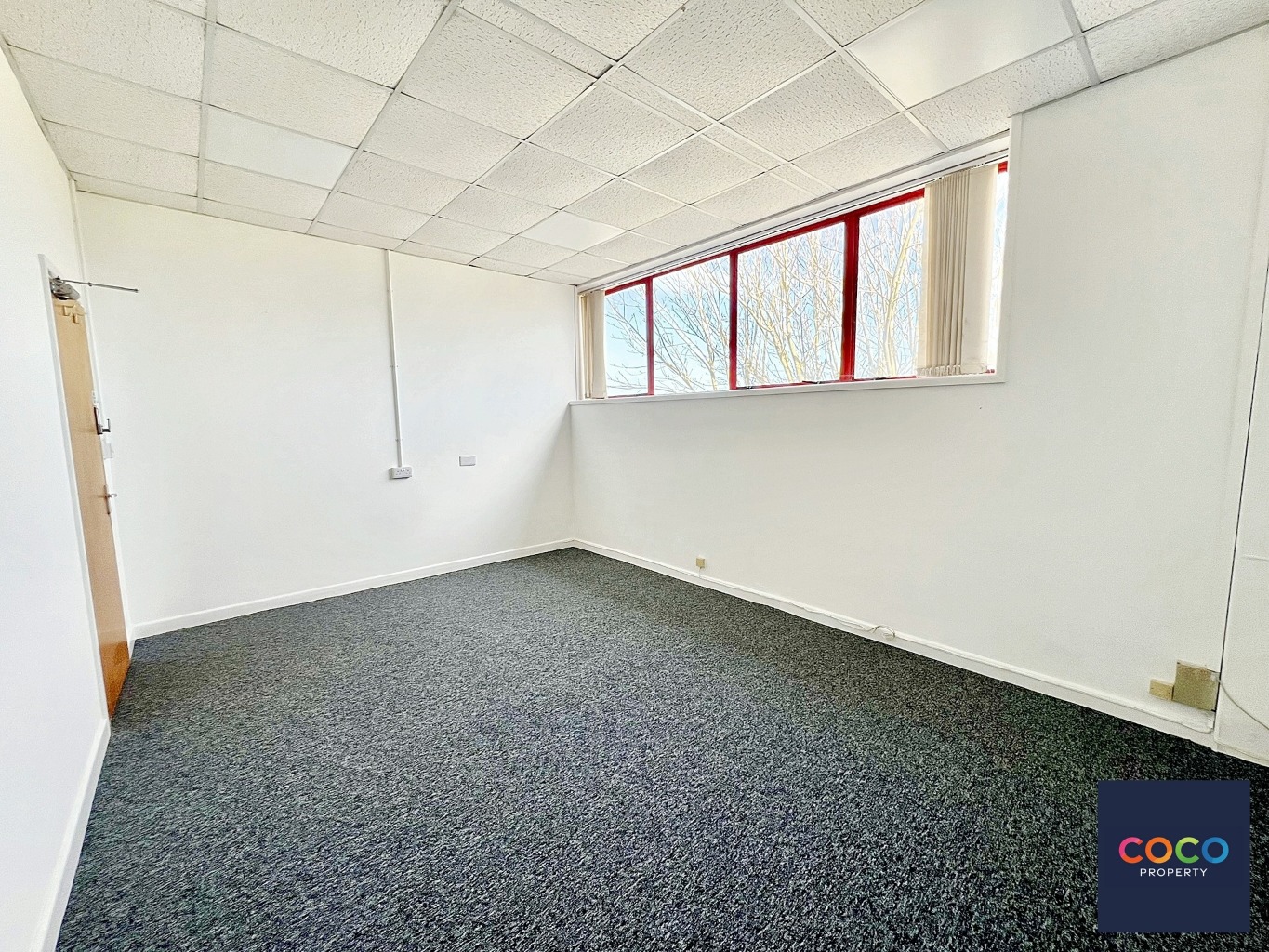 Secure Workspace with 24/7 Access & Parking in Portland, Dorset Property image 3