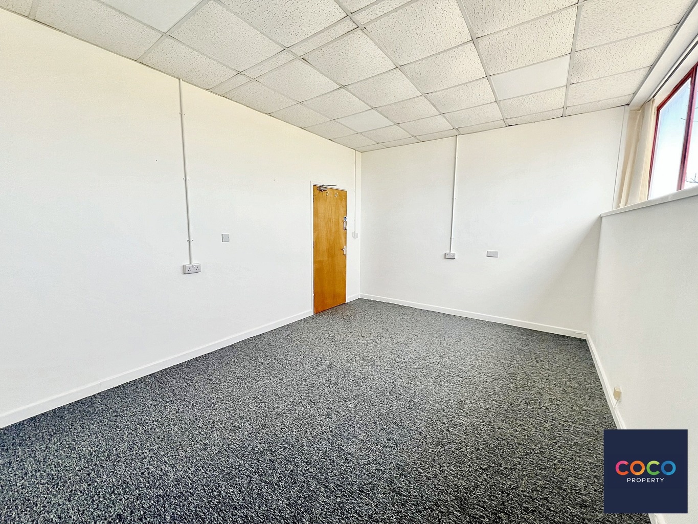 Secure Workspace with 24/7 Access & Parking in Portland, Dorset Property image 5