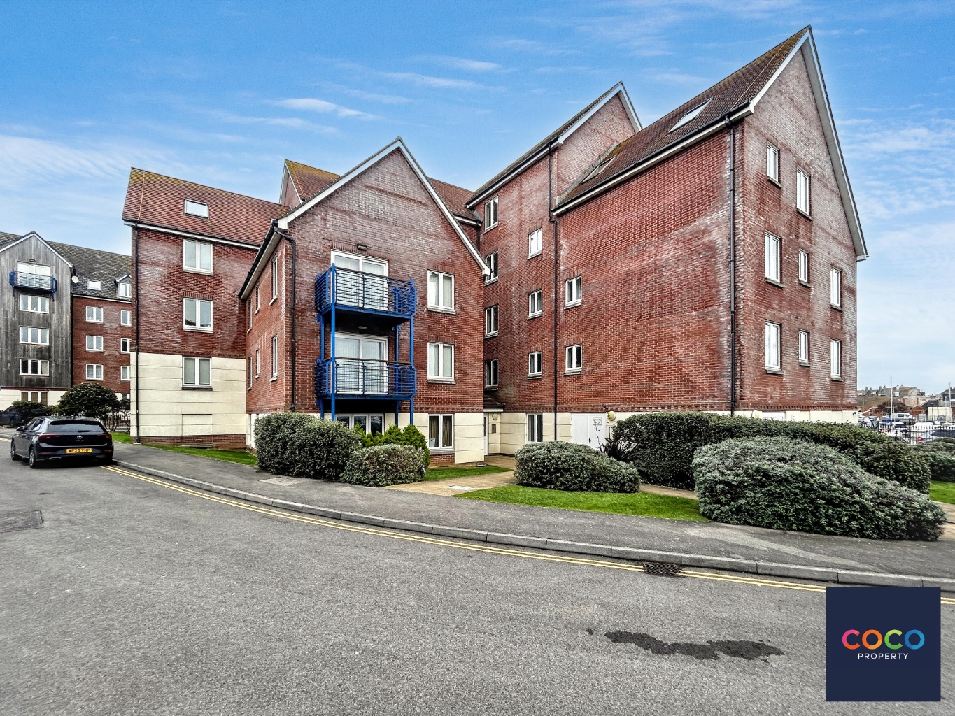Stunning 2 Bed Apartment with Harbour Views & Beach Access in Dorset Property image 1