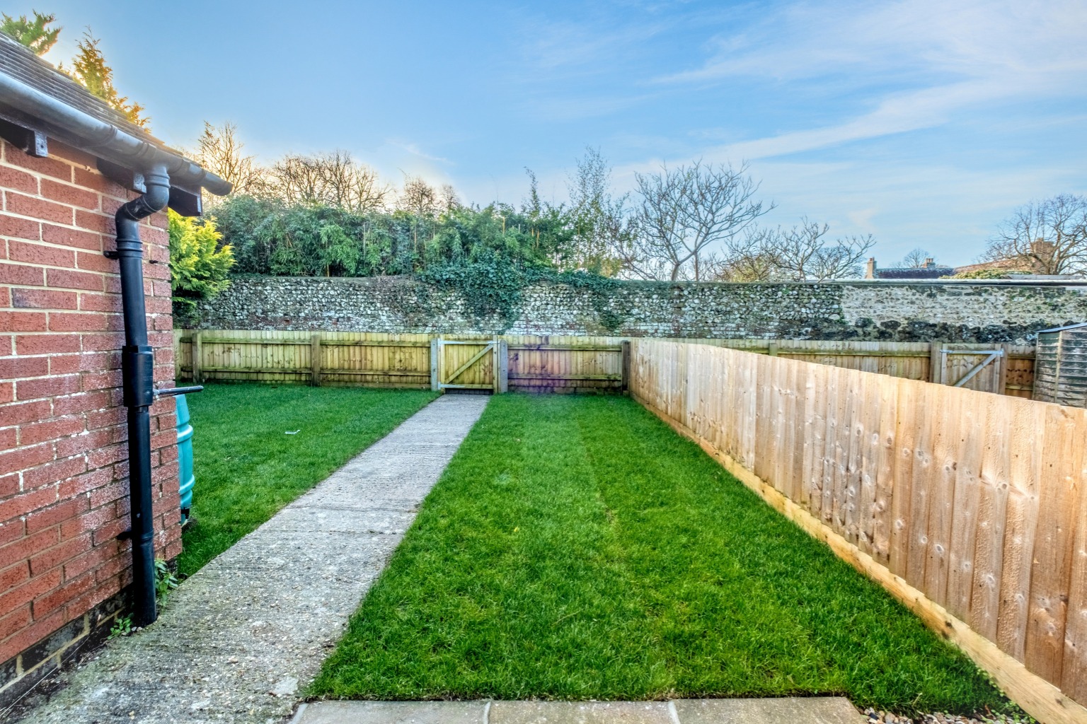 High Spec 2-Bed Bungalow in Desirable Winfrith Newburgh, Available Now Property image 2