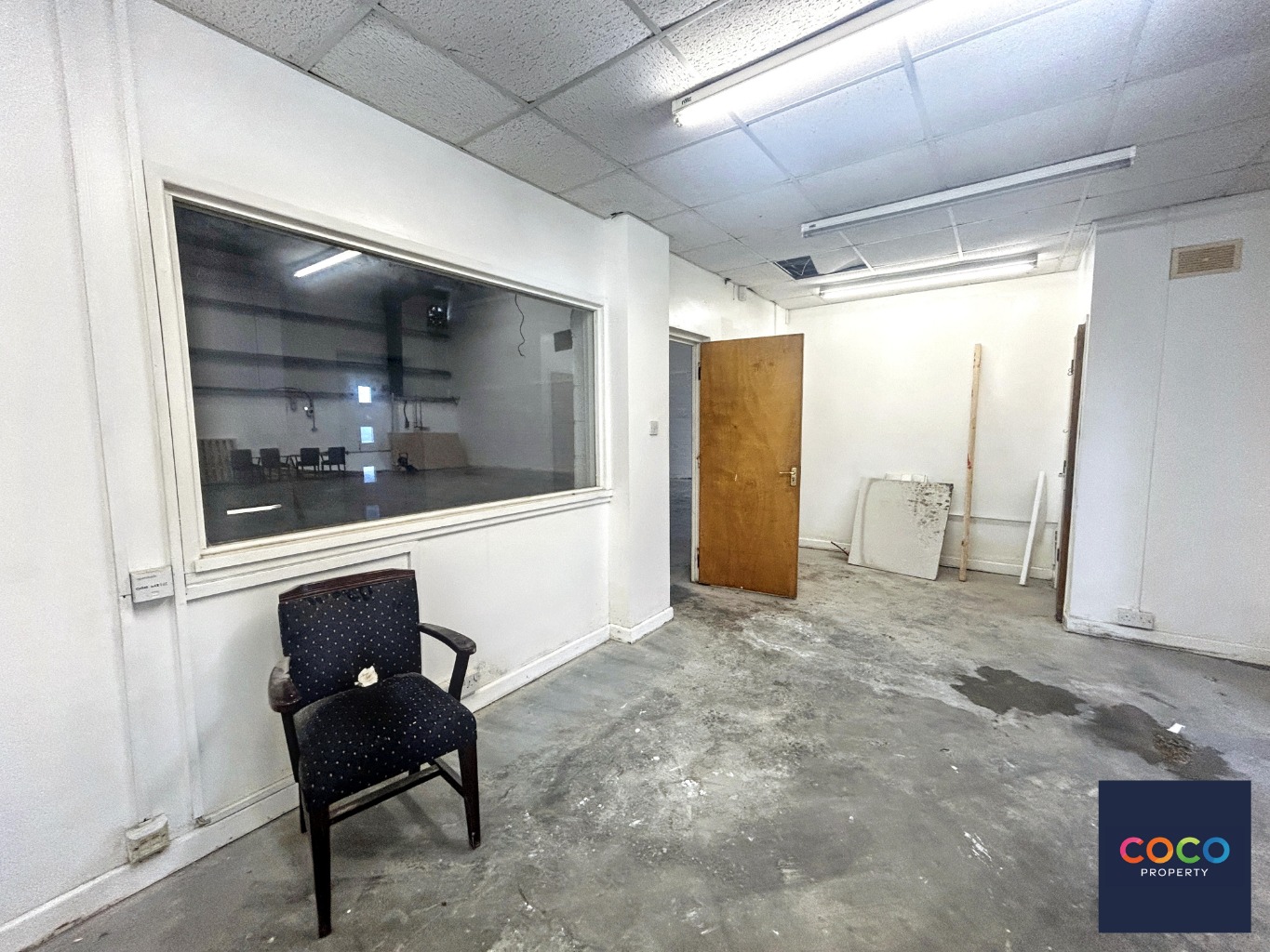Versatile Commercial Unit To Let, Tradecroft Industrial Estate, Dorset Property image 9