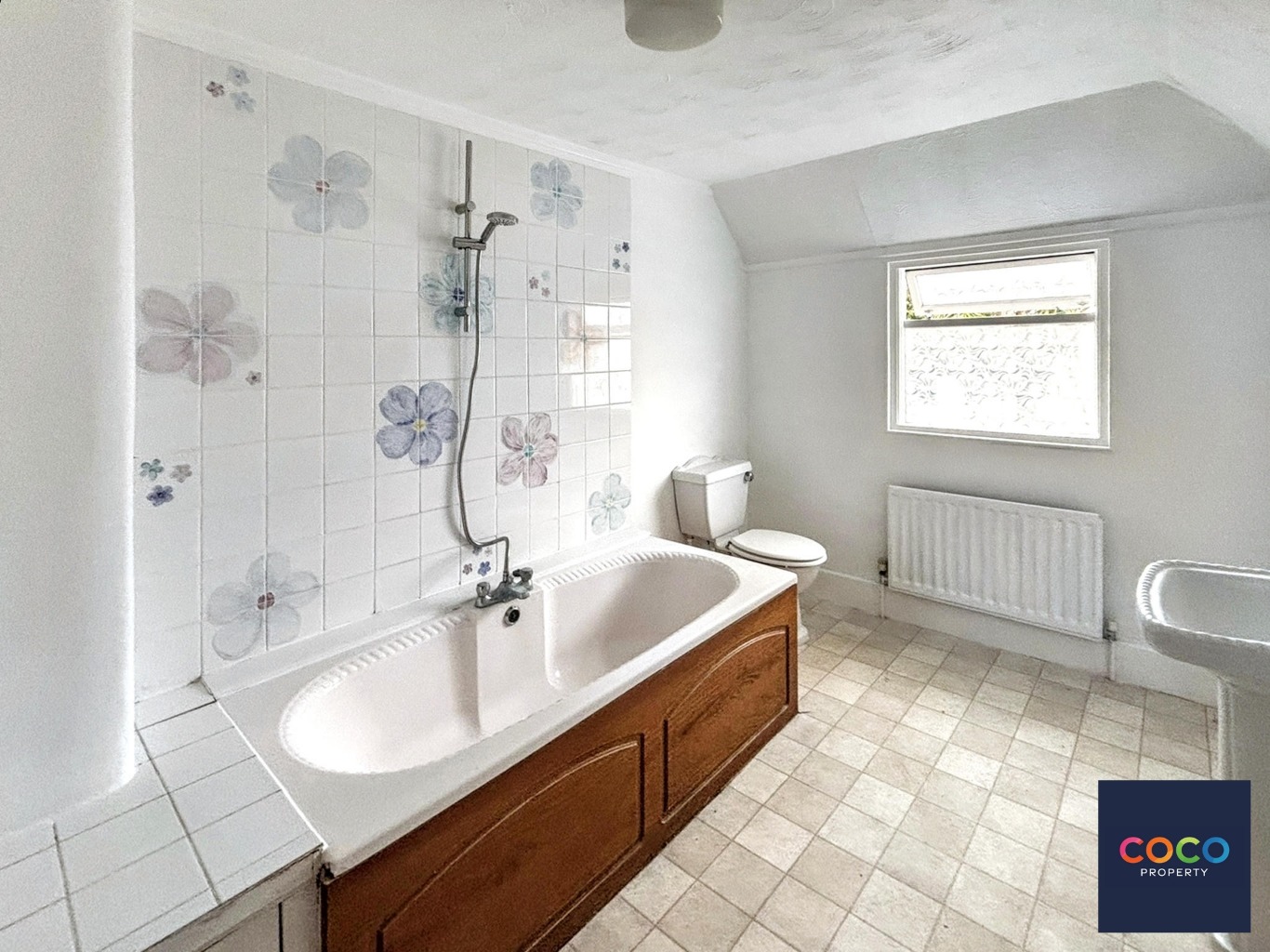 Charming 2-Bed House in Weymouth, Short Walk to the Beach Property image 9