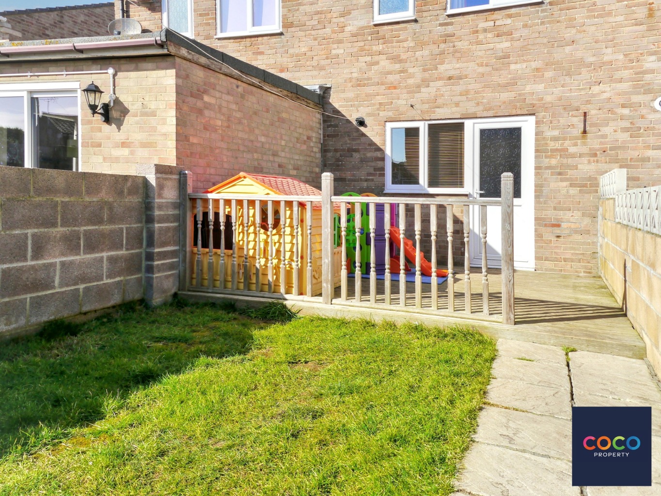 Charming 2-Bed House in Portland with Garage, Close to Amenities Property image 5