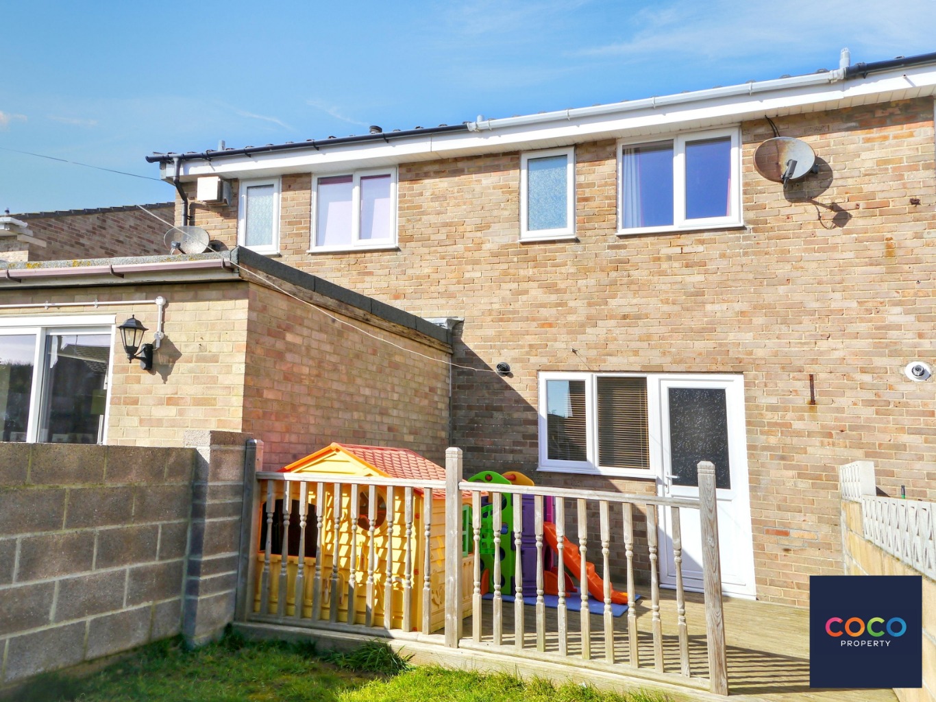 Charming 2-Bed House in Portland with Garage, Close to Amenities Property image 6
