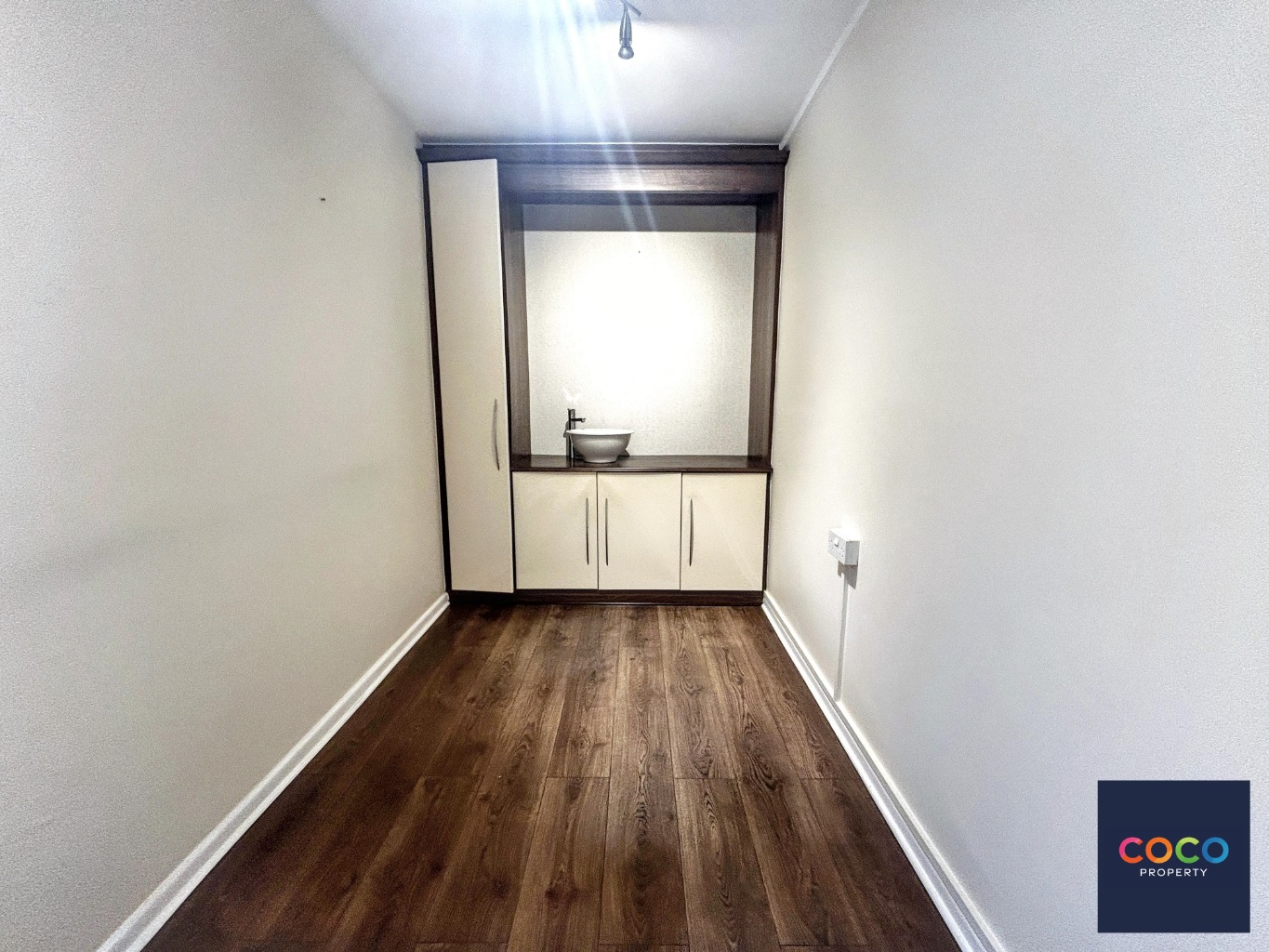 Prime Commercial Unit, Princes Street, Dorchester: Flexible Retail/Office Property image 9