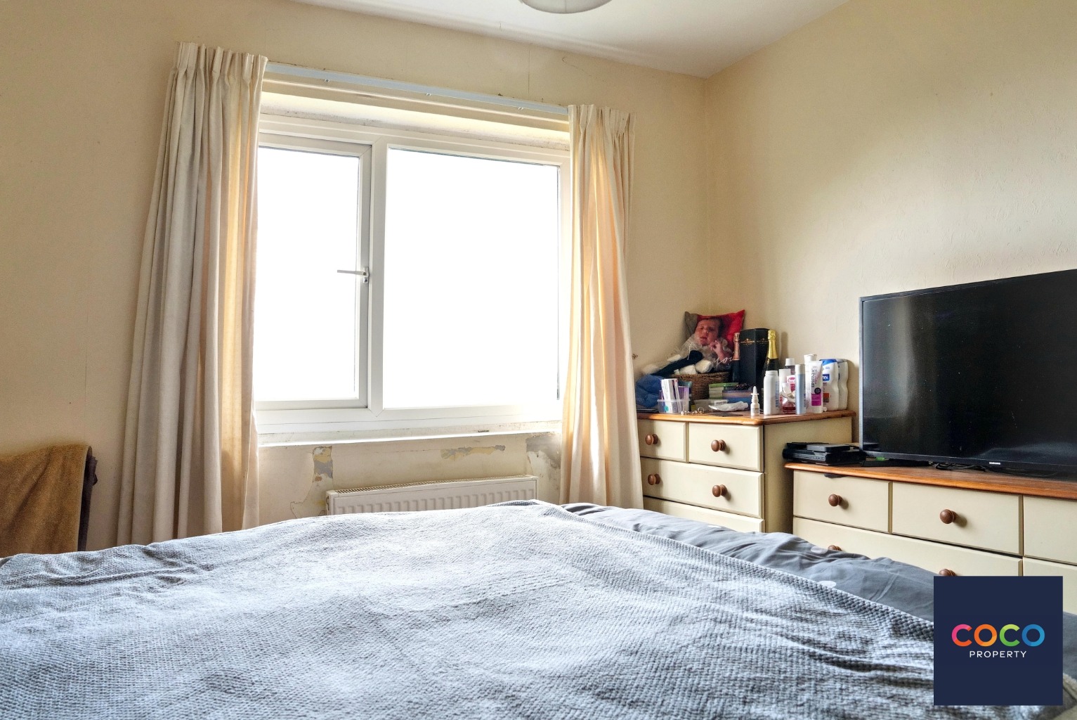 Three Bedroom Portland House. Property image 5