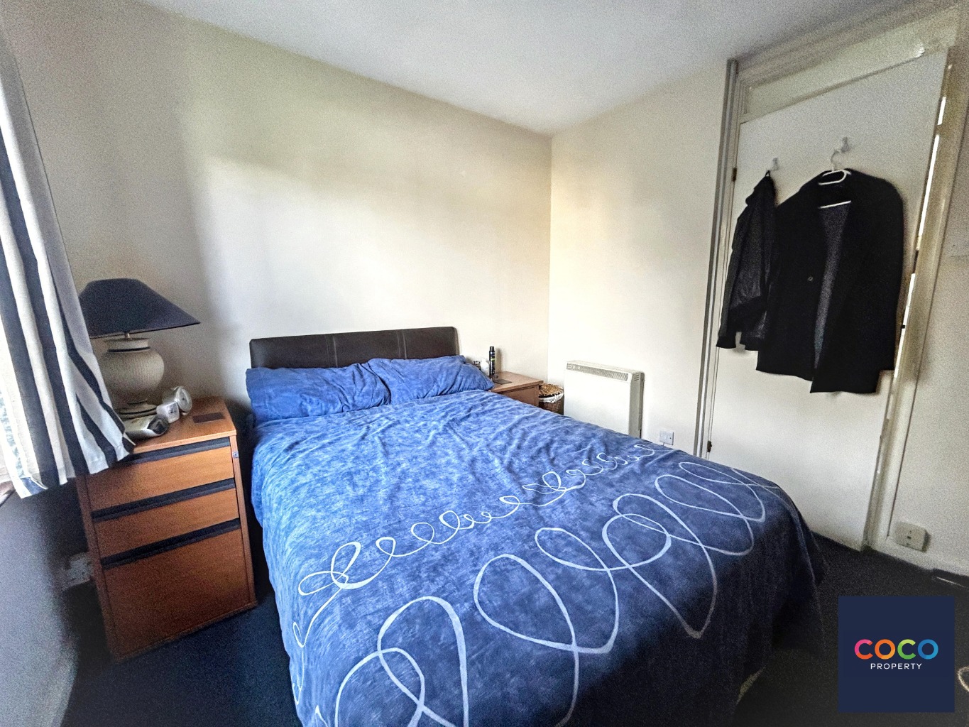 Modern One Bedroom Apartment with Parking in Central Dorchester Property image 5