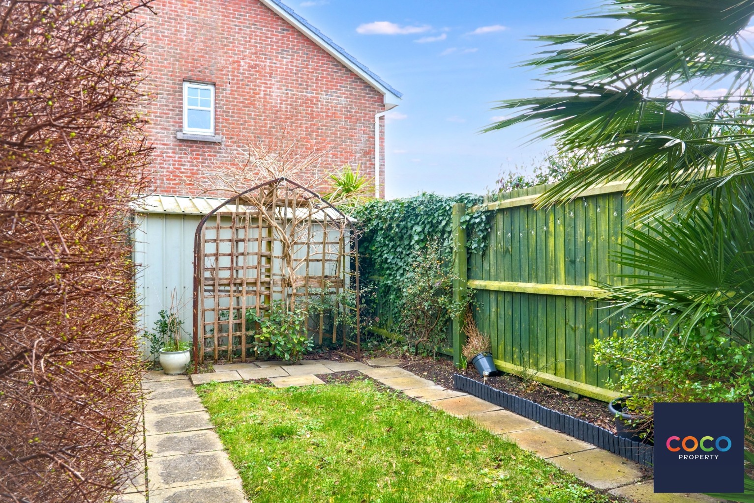Charming 2 Bed House to Let in Whitehead Drive, Weymouth Property image 5