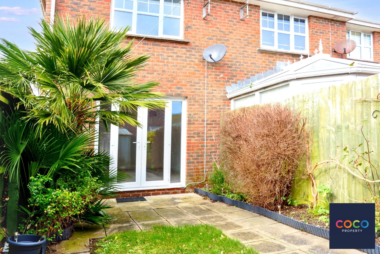 Charming 2 Bed House to Let in Whitehead Drive, Weymouth Property image 4