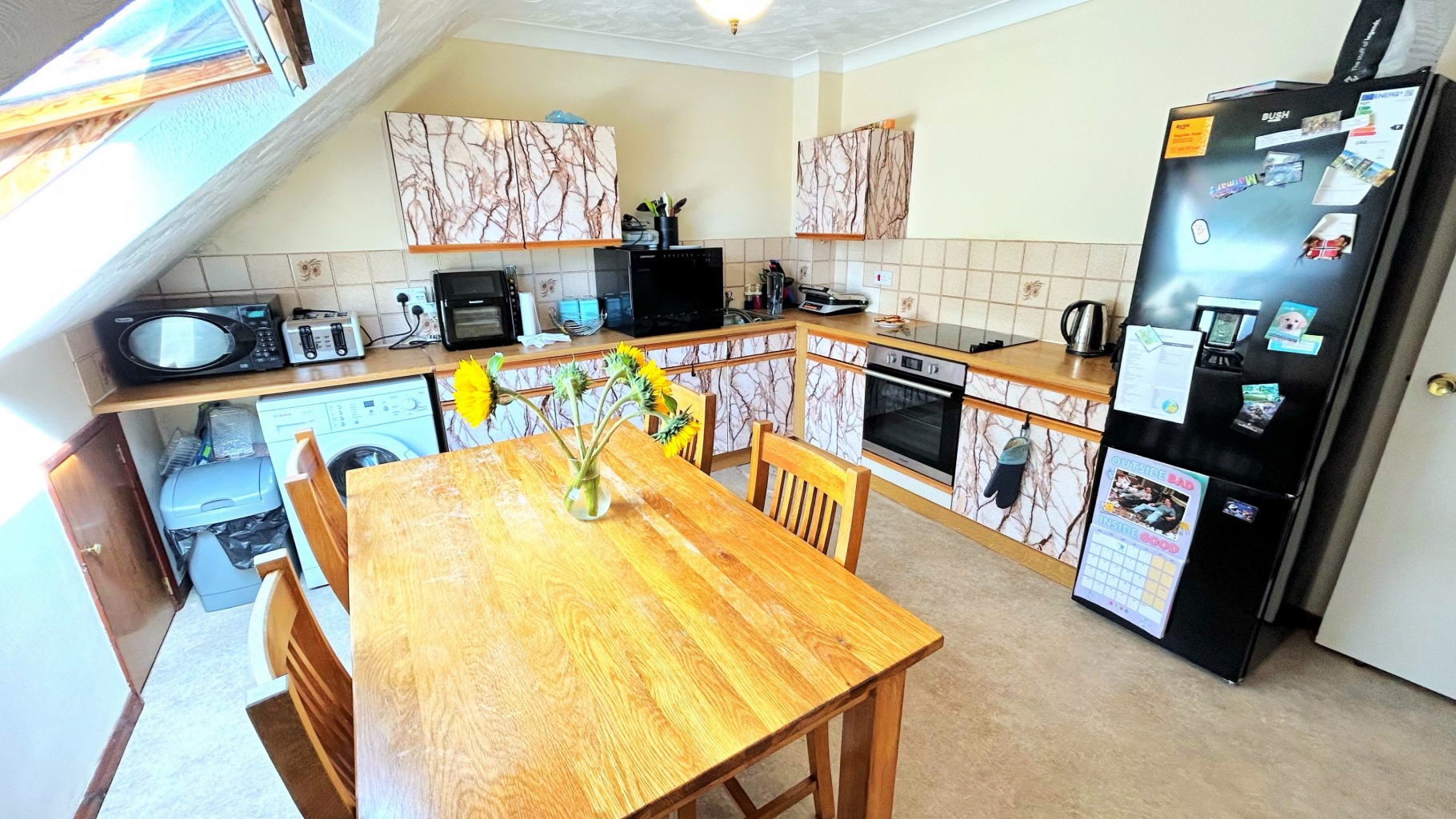 Two Double Bedroom Apartment with Garage, Dorchester Town Centre Property image 5