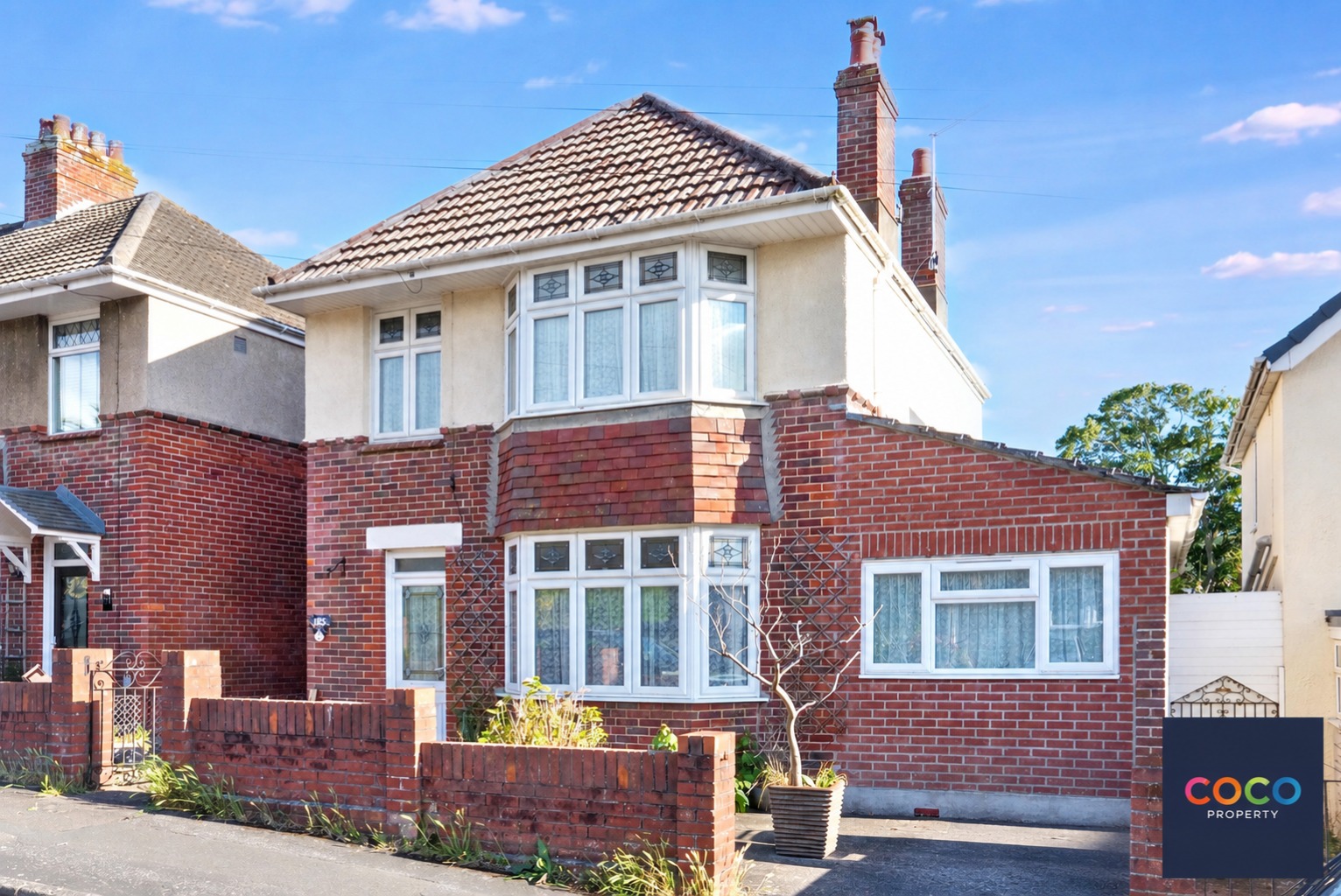 Charming Three Bed House in Popular Knightsdale Road, Weymouth