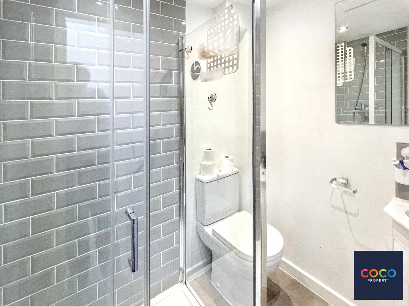 Enhanced Modern Home , Steps from Chesil Beach Property image 5