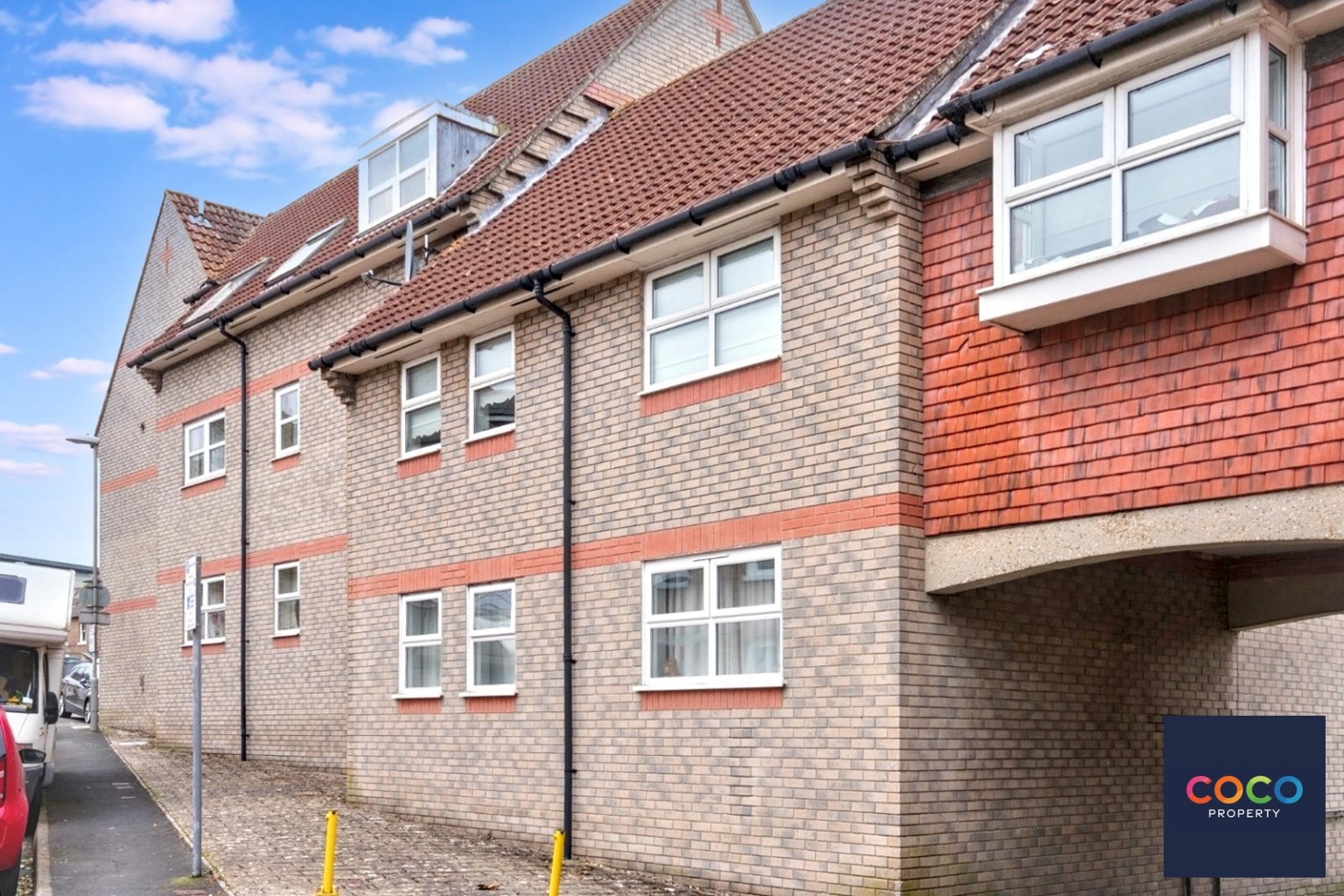 Riverside Living: 2-Bed Share of Freehold Apartment, Dorchester