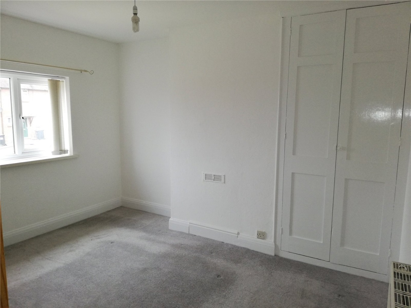3-Bed End of Terrace House with Parking & Conservatory, Weymouth Property image 5