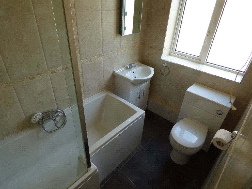 3-Bed End of Terrace House with Parking & Conservatory, Weymouth Property image 7