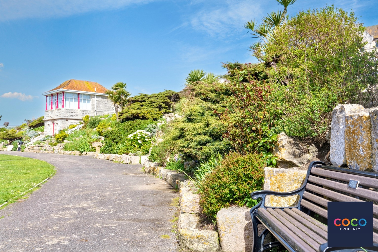 Charming Three Bed House to Let on the Isle of Portland with Garden Property image 2