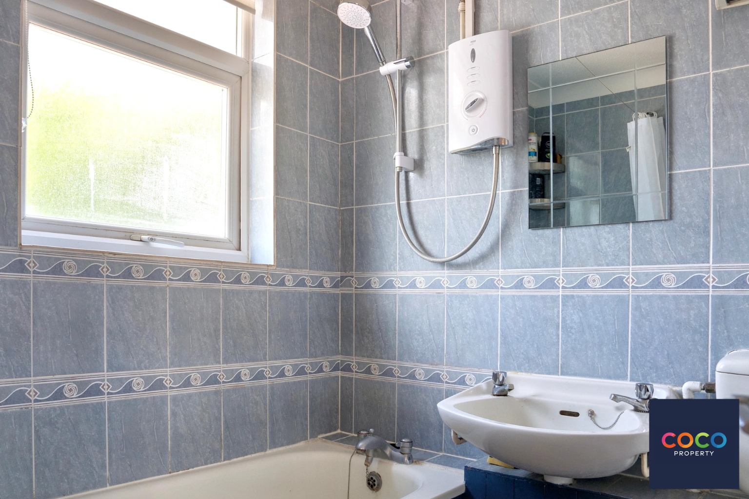 Charming Studio Suite with Balcony in Central Dorchester Property image 4
