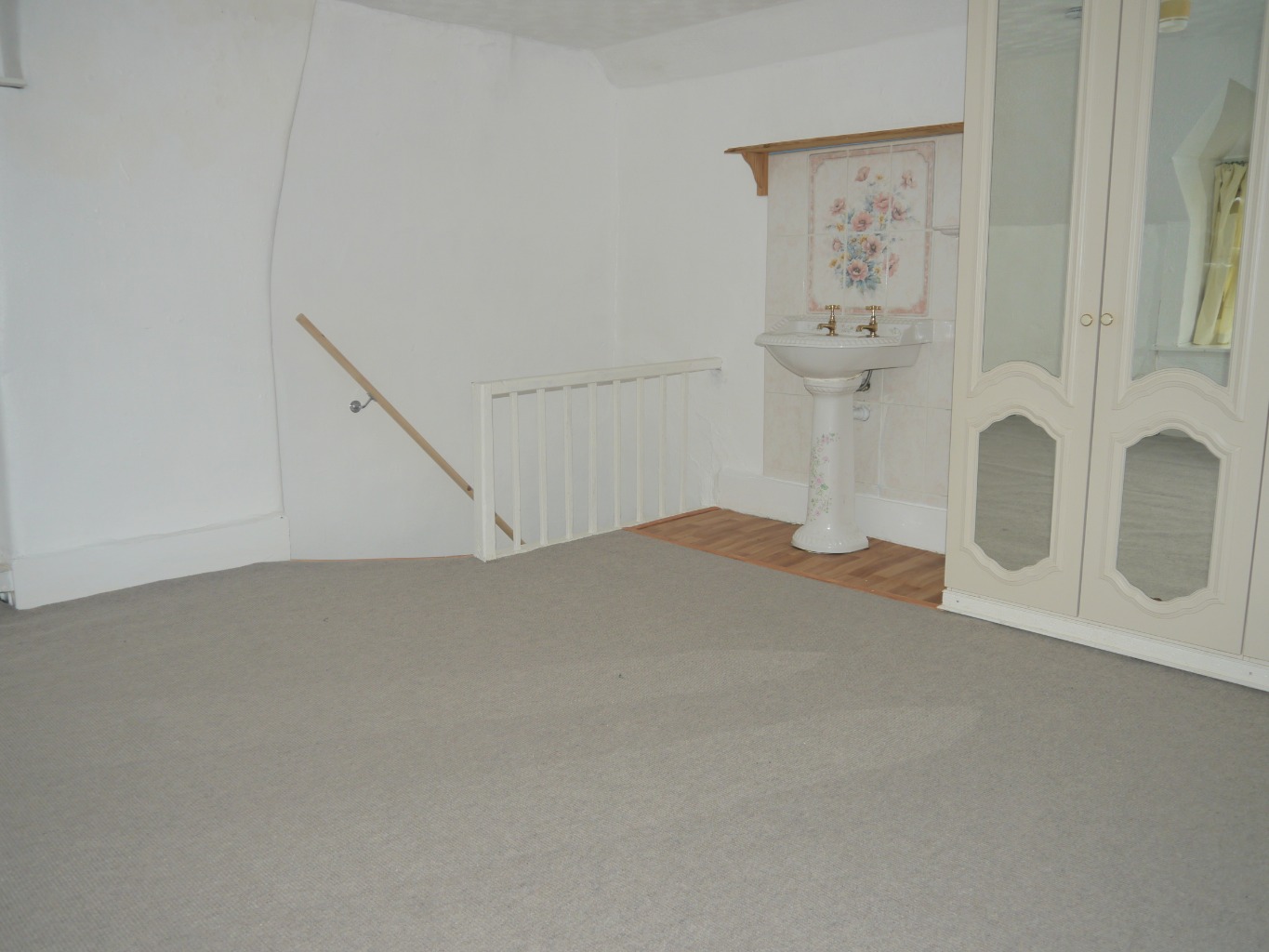 Two Bed House with Courtyard Garden in Easton Square, Portland Property image 5