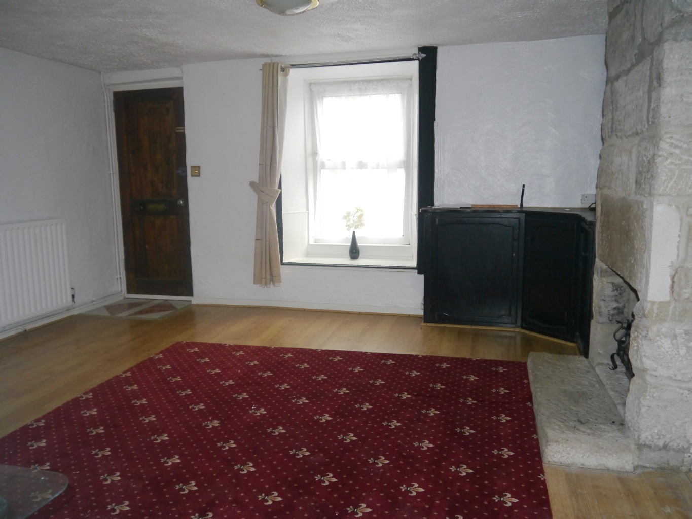 Two Bed House with Courtyard Garden in Easton Square, Portland Property image 4