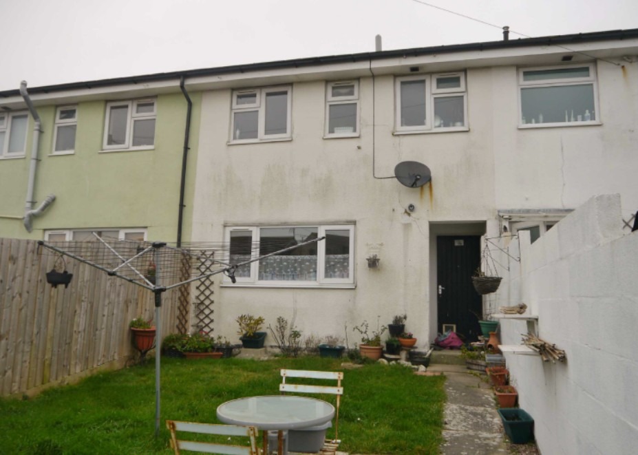 Charming Two Bed Terraced Home in Shortlands Property image 5