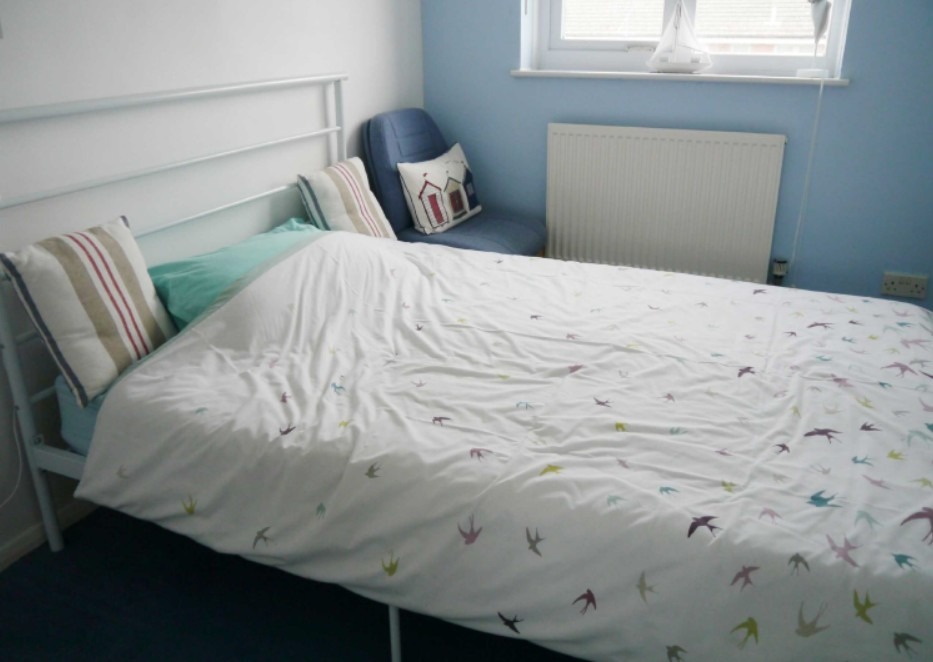 Charming Two Bed Terraced Home in Shortlands Property image 7