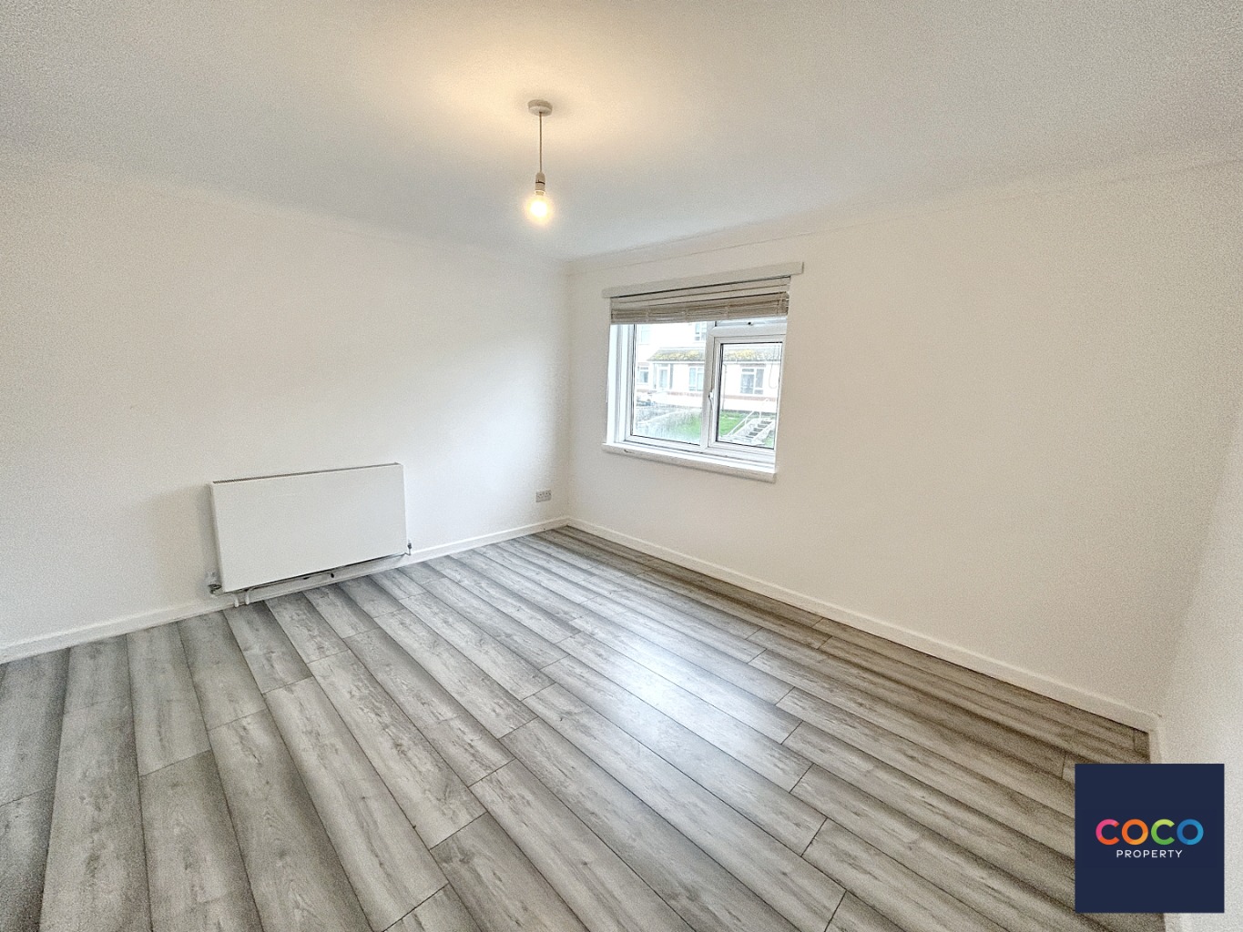 Sea view's Two Bedroom apartment with private garden in Isle of Portland. Great investment potential Property image 3